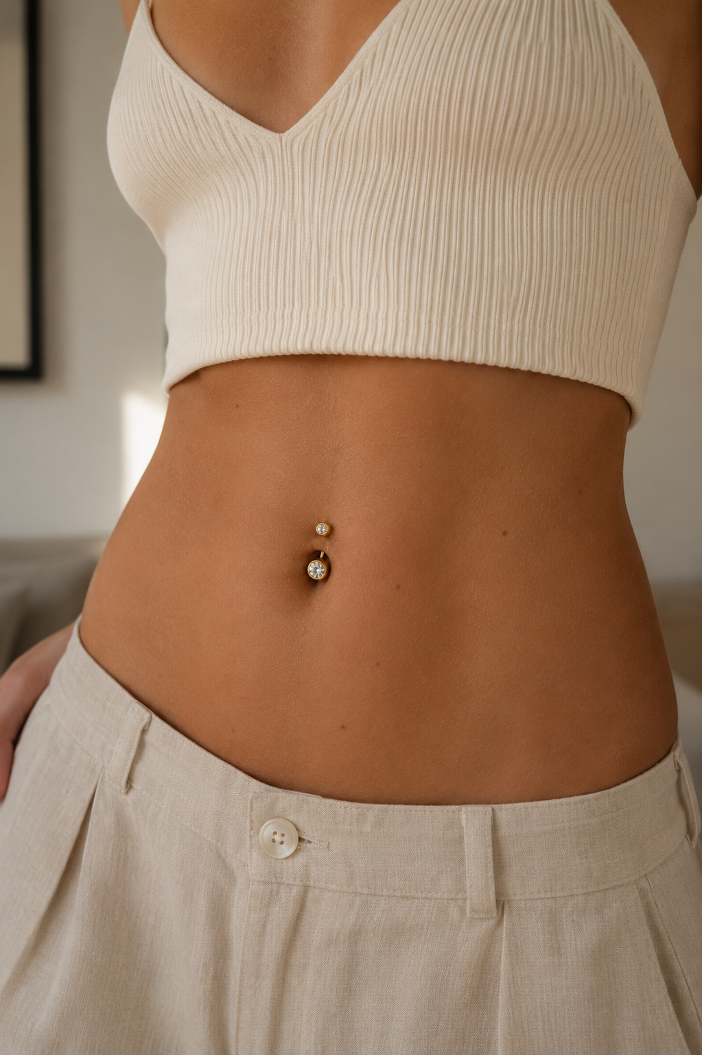 14kt. Geelgouden Navelpiercing – Heldere Steen – 1.6 mm – 4×6 mm